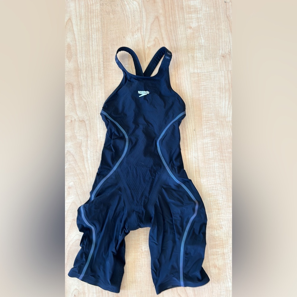 Speedo Pure Intent 2.0 size 22. Open back tech suit